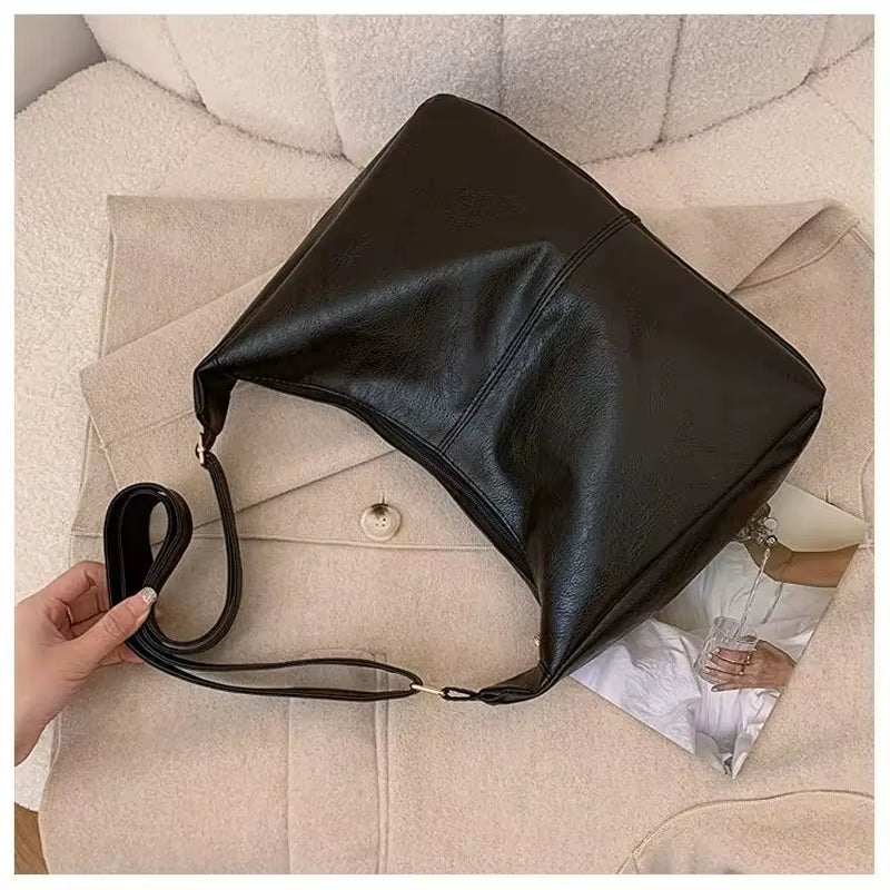 Elevate Your Style with the PU Leather Vintage Casual Tote Bag - A Chic Crossbody for the Modern Woman with Ample Storage